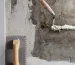 Aplicación de mortero técnico sobre soporte en obra