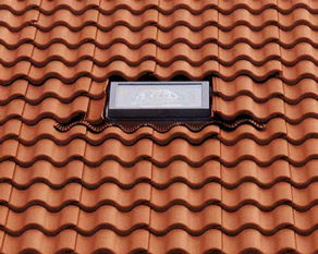 Tubo solar cubierta inclinada ondulada TWR 0K14 2010 - Diseyco